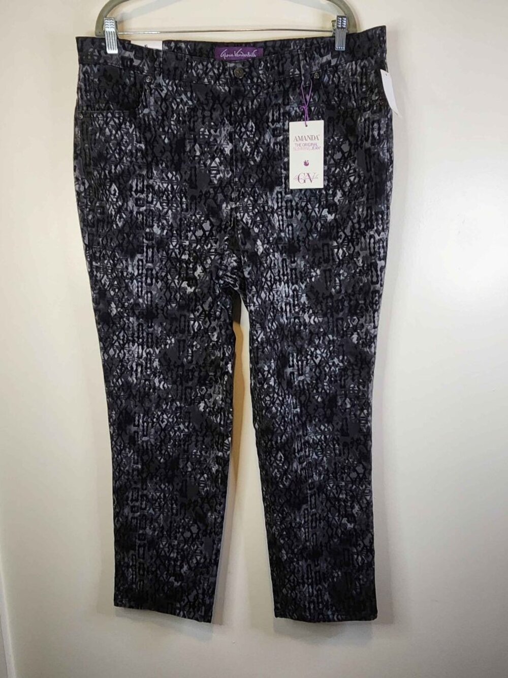 NWT Gloria Vanderbilt AMANDA jeans